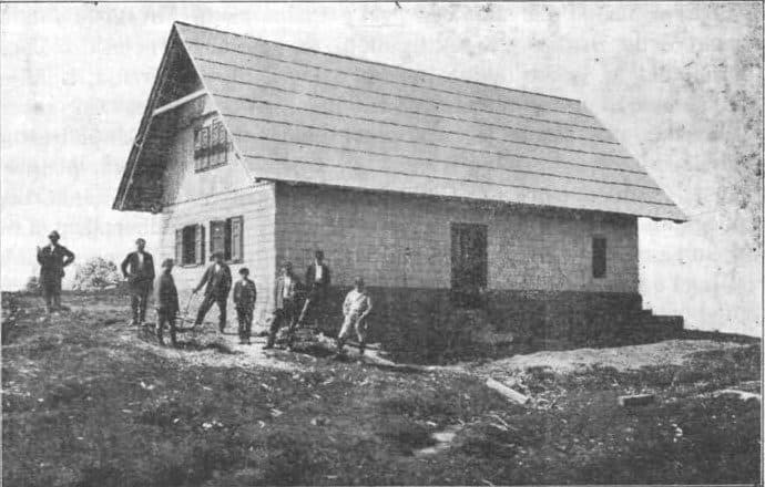 Krekova koča na Ratitovcu