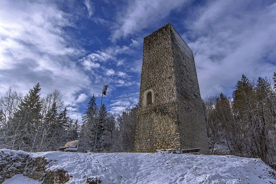 Pusti grad