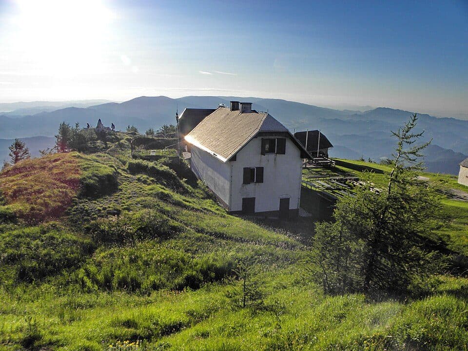Dom na Uršlji gori
