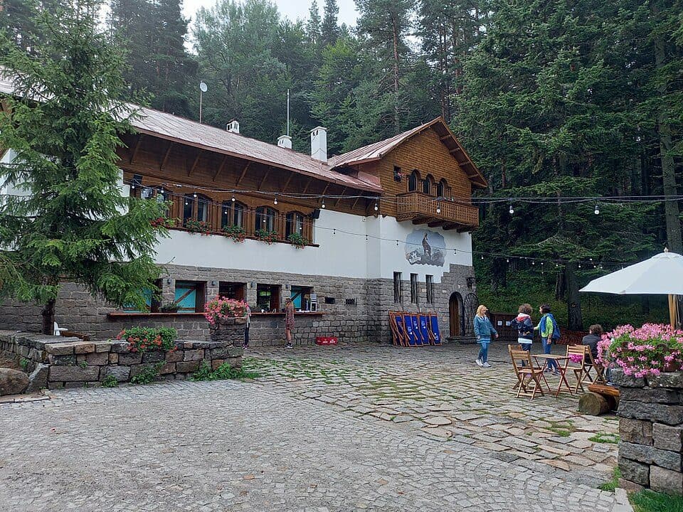 Septemvri Hut