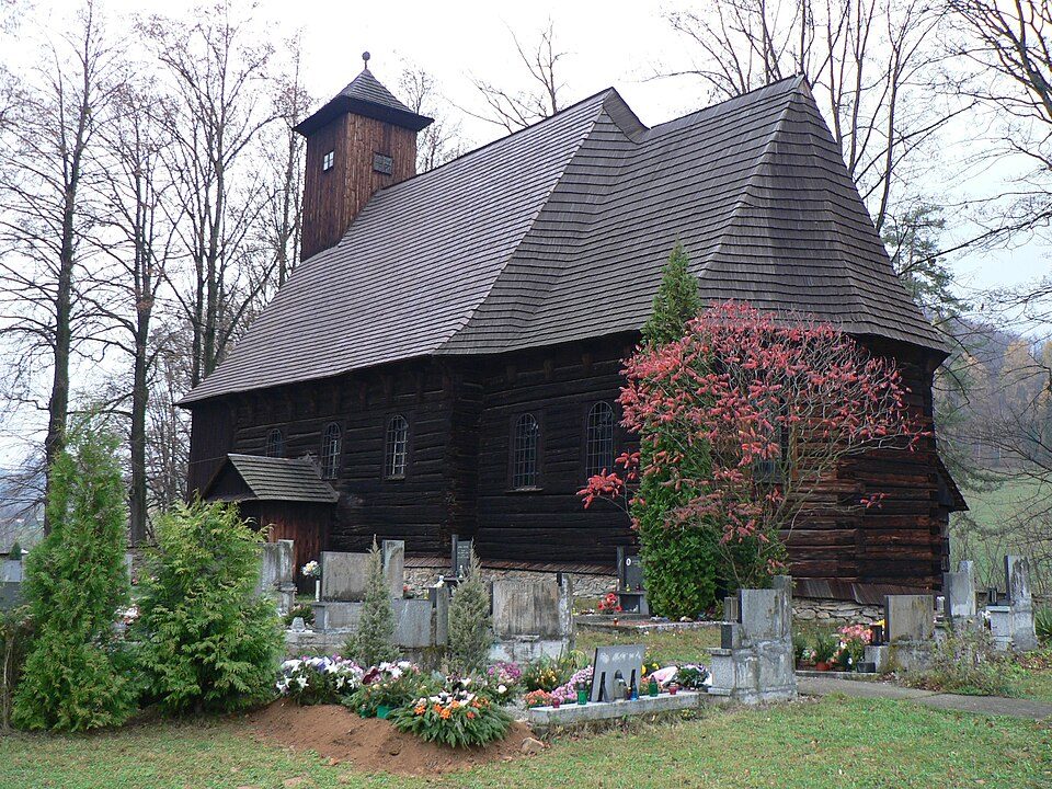 Dřevěný kostel v Žárové