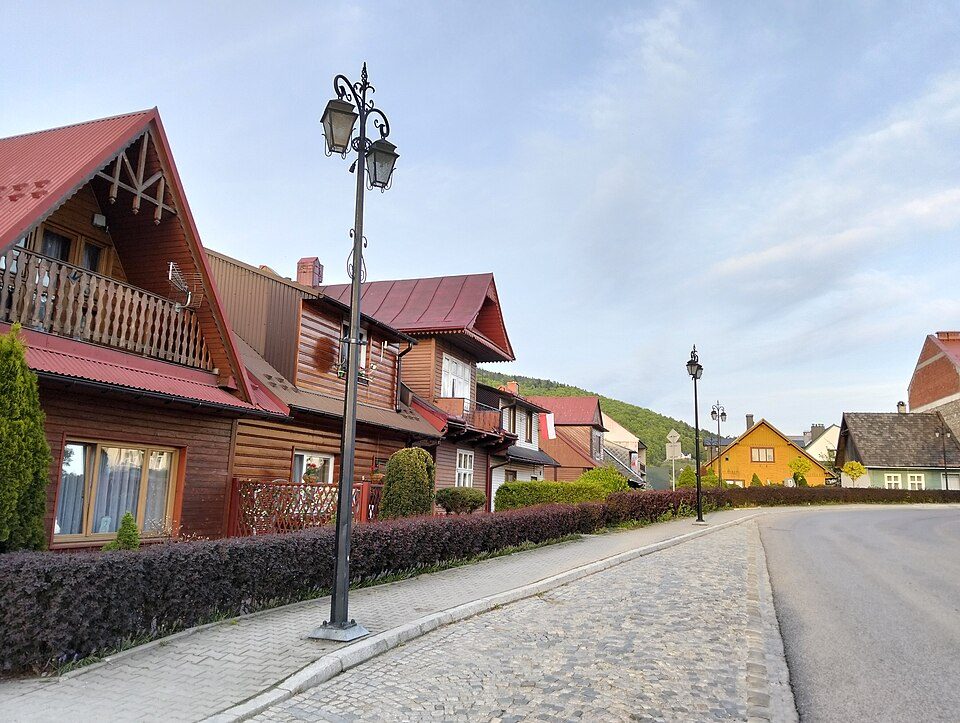 Zęzów - Tymbark