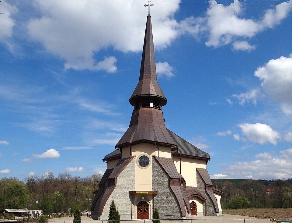 Przełęcz Rydza-Śmigłego - Słopnice Dolne kościół