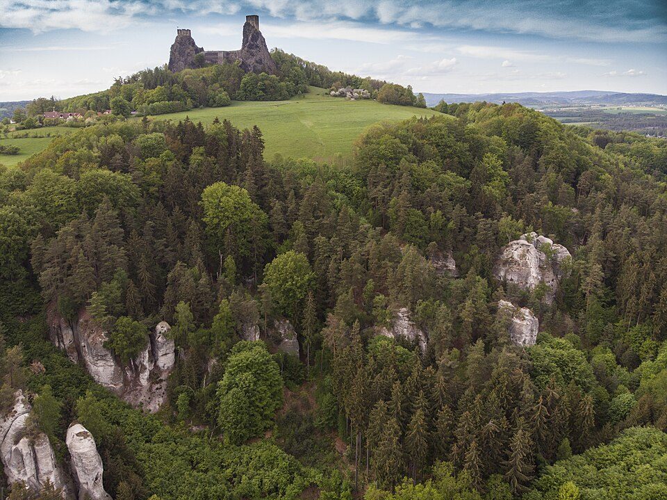 Apolena (přírodní rezervace)