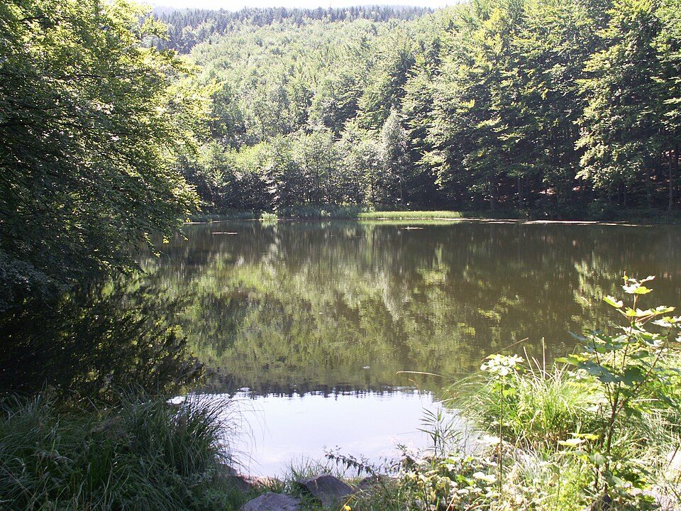 Černé jezero