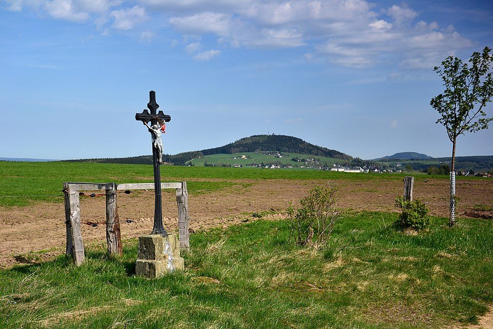 Wanderweg gruen-strich Baerenstein
