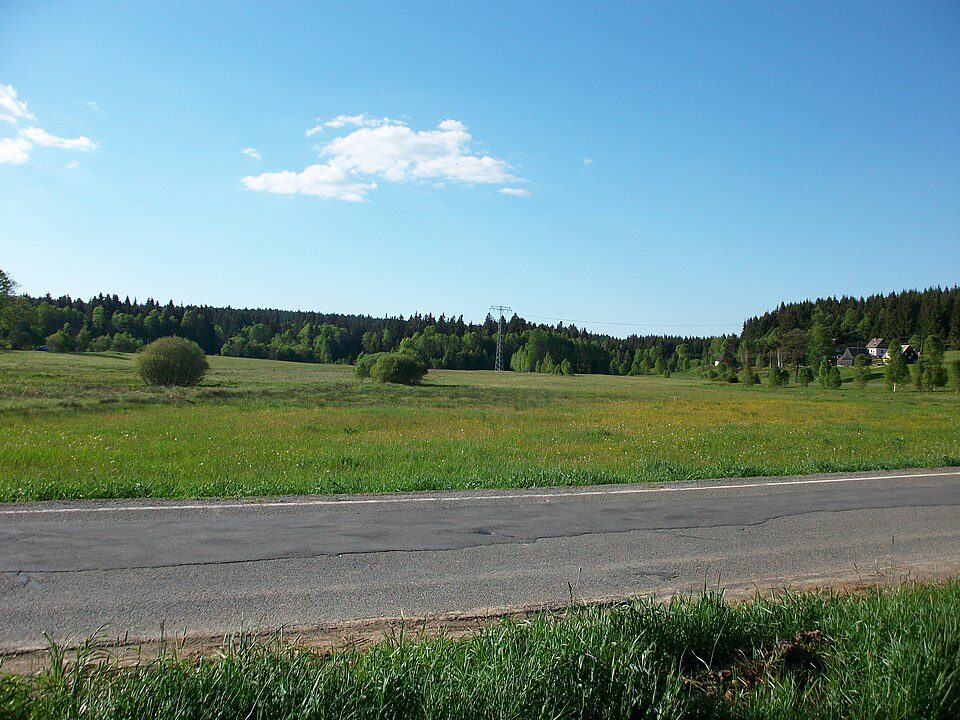 Wanderweg Mark. Rot/Weiß Anschluss Muldenberg