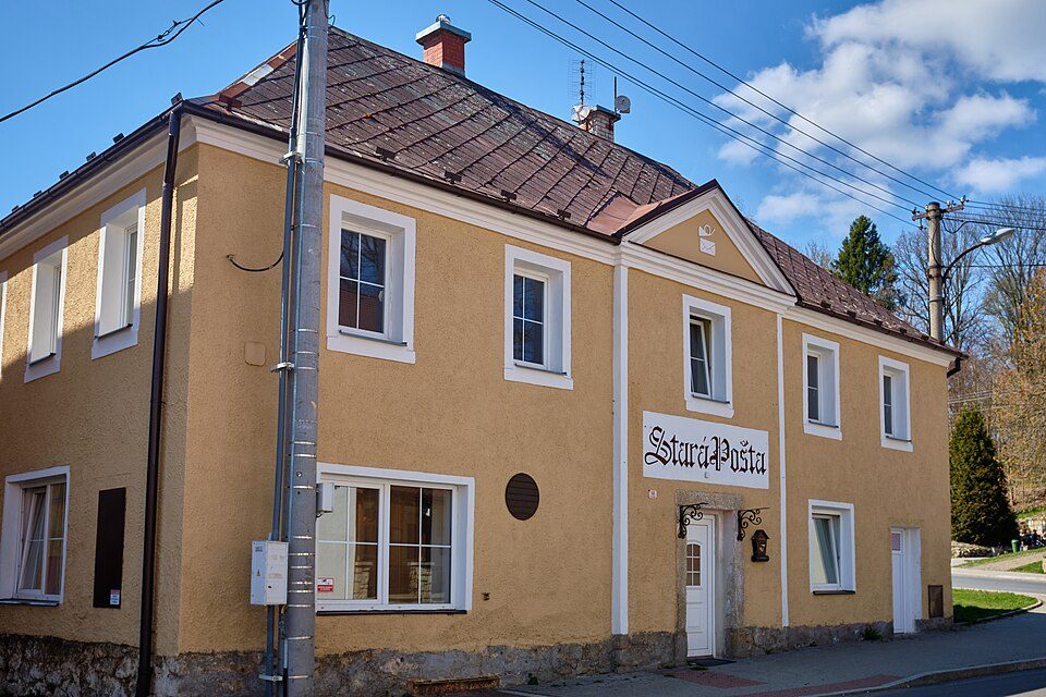 NS Lomnička