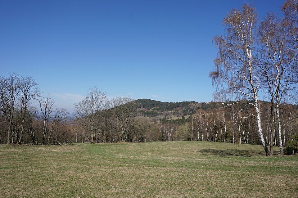 Červený kámen - odbočka k vrcholu