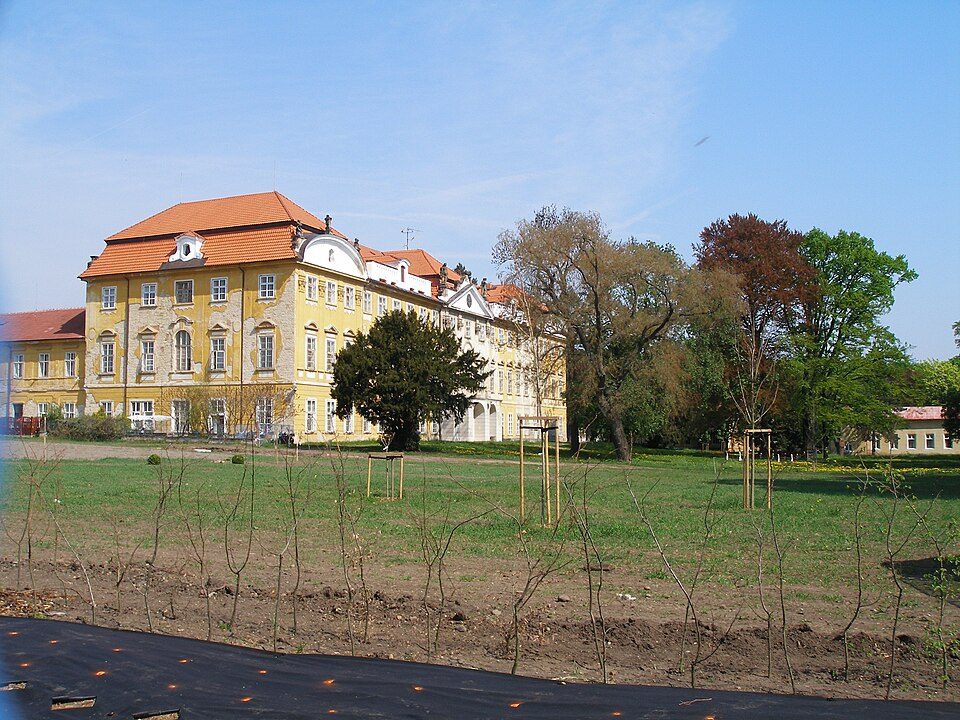 Horní Beřkovice (zámek)