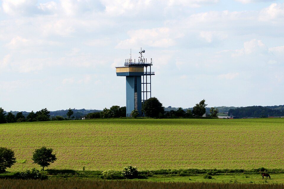 Gelber Strich "Volkersdorf-Weixdorf-Ullersdorf"