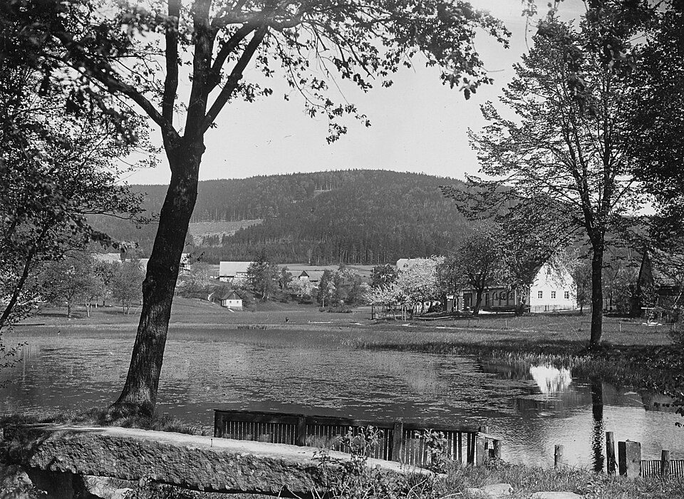 Cunewalde Kirche – Czorneboh (grüner Strich)