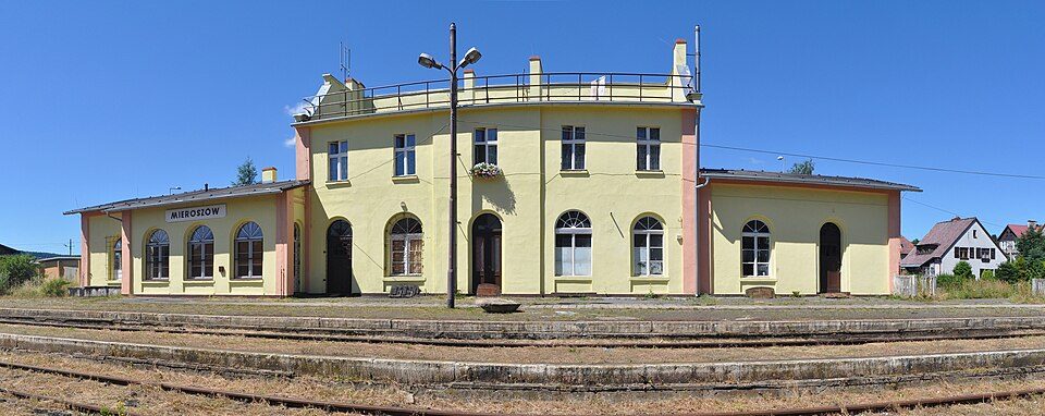 Mieroszów stacja kolejowa – Przejście graniczne Zdonov