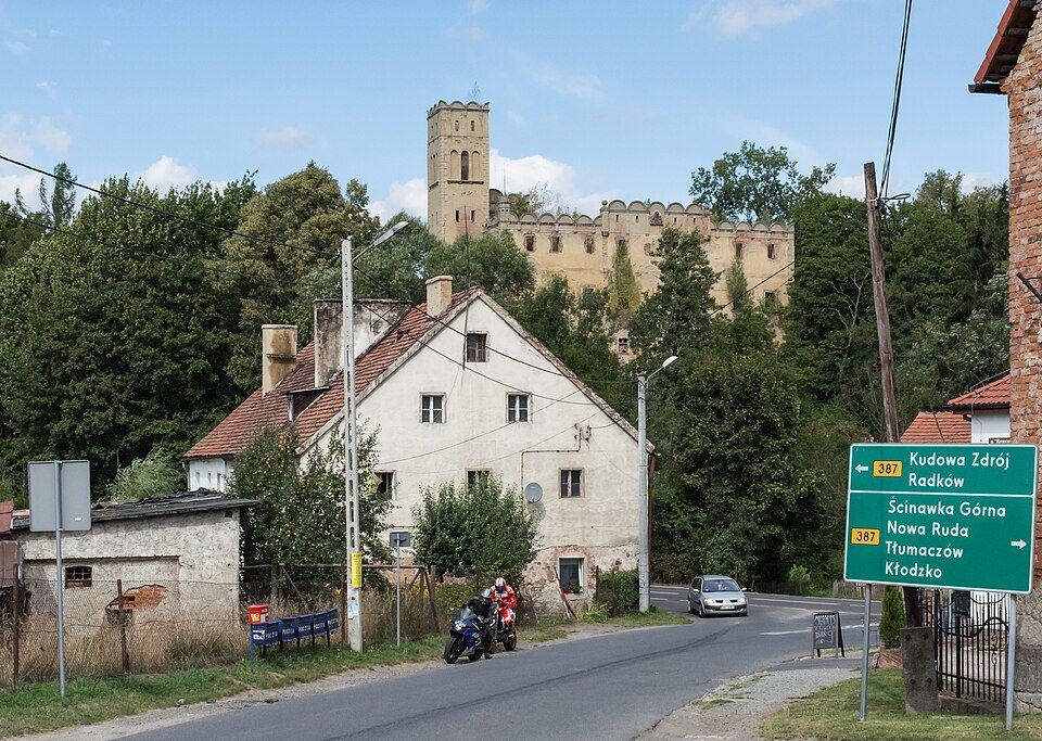 Wambierzyce - Radków - Radkowskie Skały