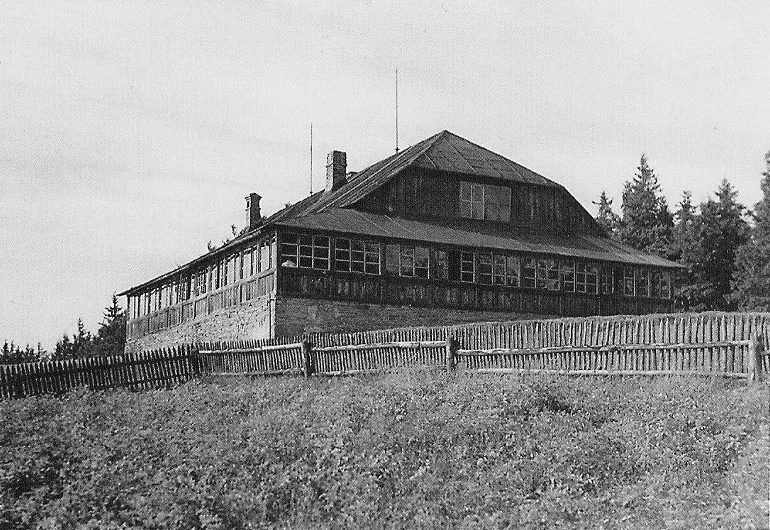 Ruiny schroniska "Widok na Tatry"