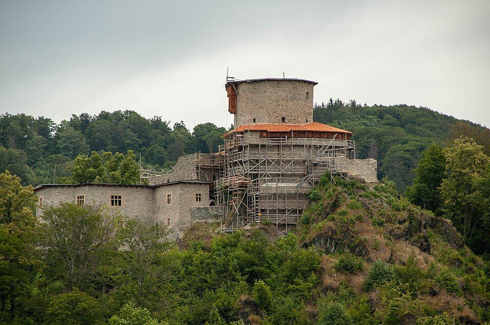 Zamek Niesytno