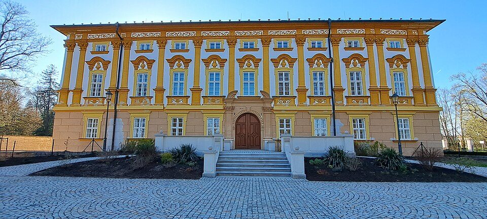 Pałac w Linhartovach